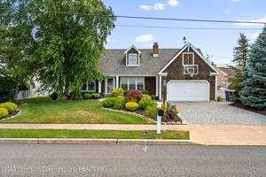featured image of 212 Helm Rd
