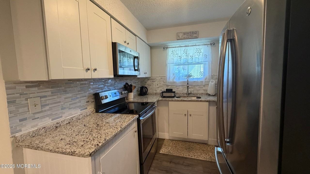 69 Wharfside Dr - Photo 7 of 18