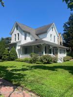 featured image of 418 5th Ave