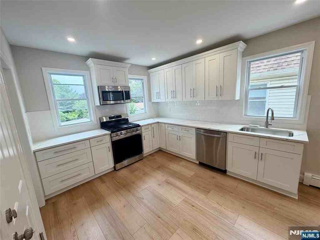35 Claremont Ave