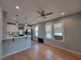 featured image of 712 W Blancke St