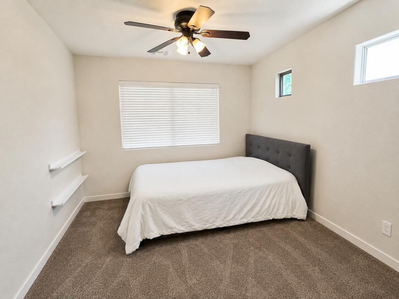 E Angeline Ave - Photo 5 of 7