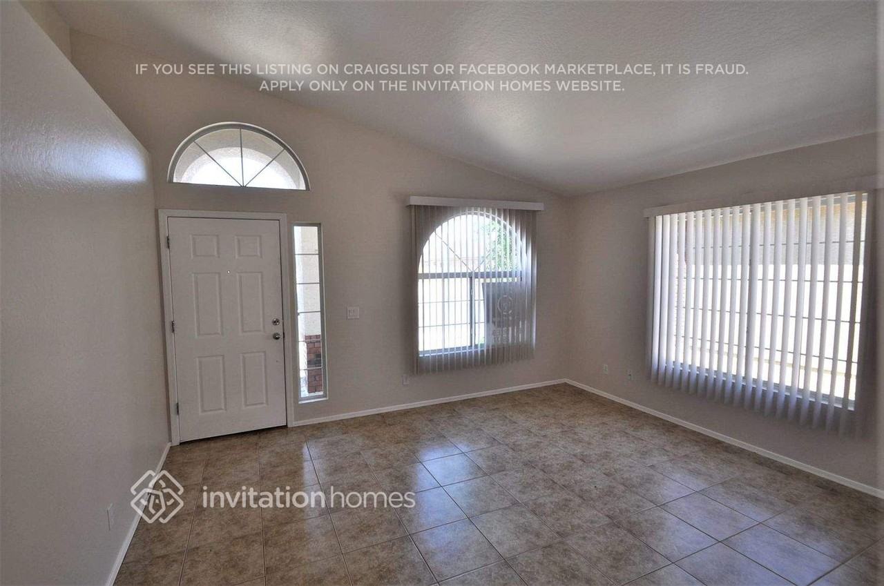 2745 W Pecan Rd - Photo 2 of 12
