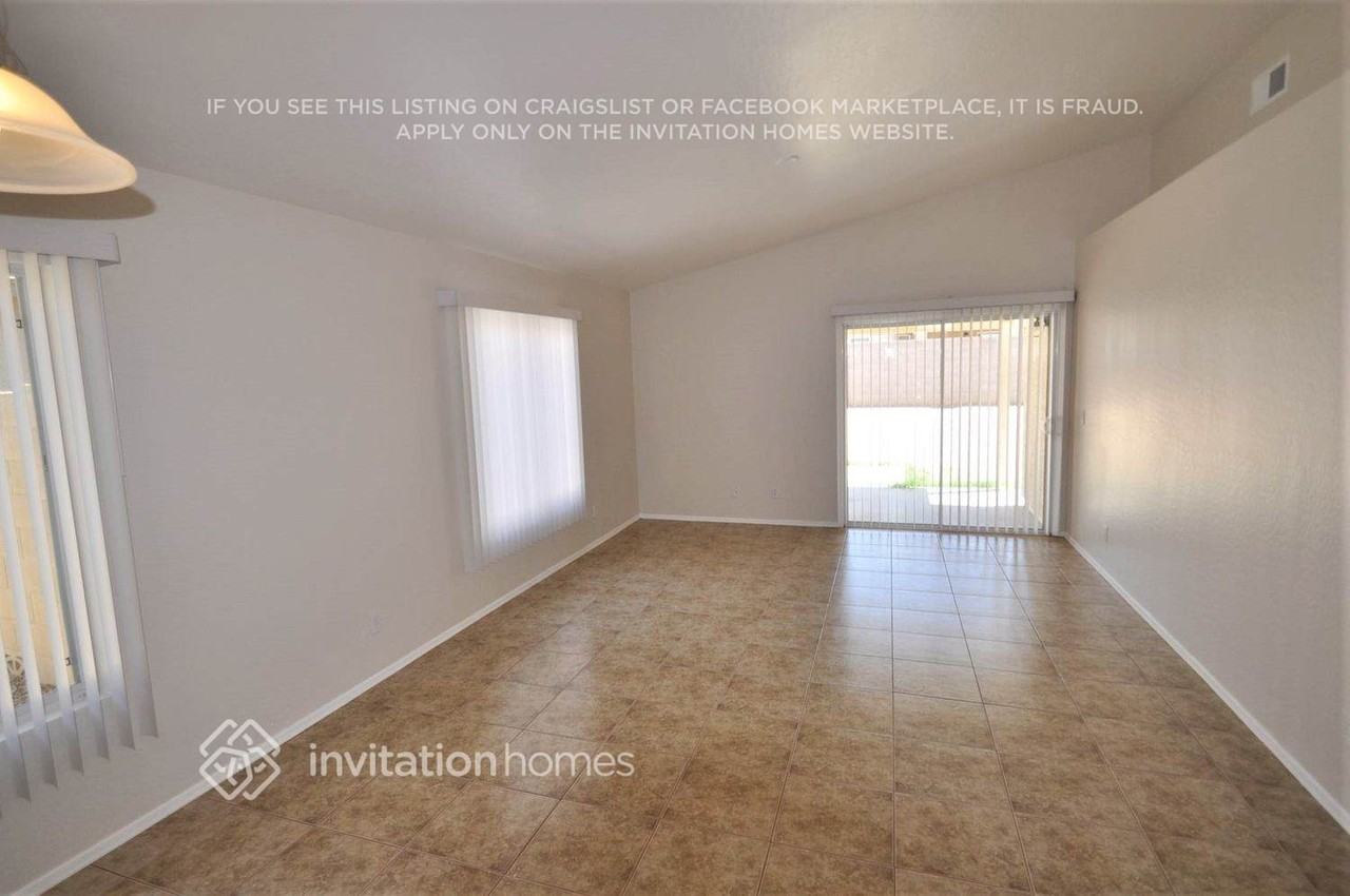 2745 W Pecan Rd - Photo 3 of 12