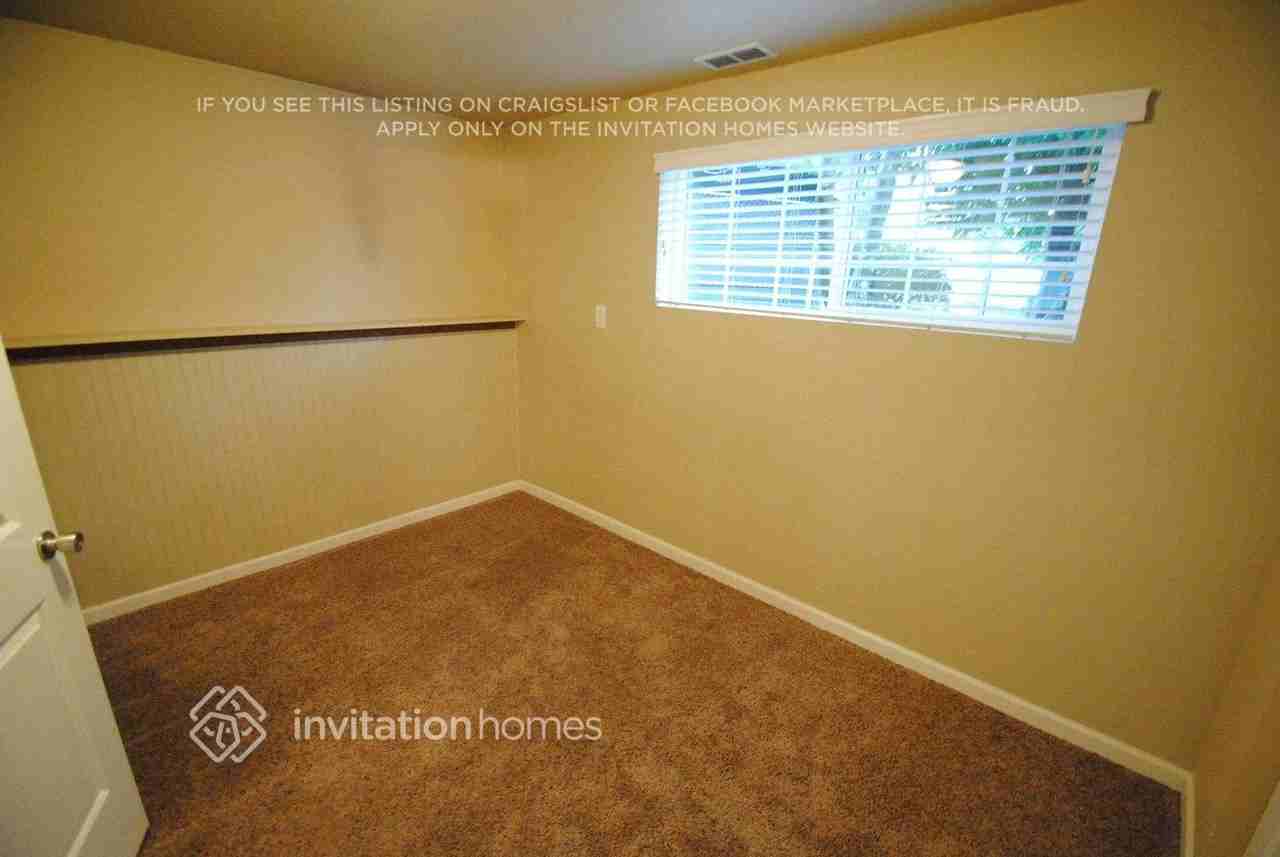 5415 144th Pl Ne - Photo 5 of 9
