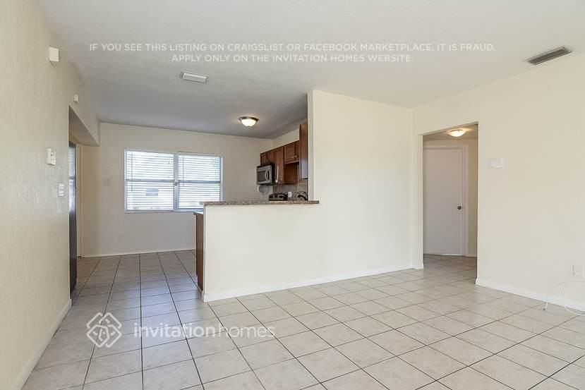 2160 Riviera Dr - Photo 7 of 20
