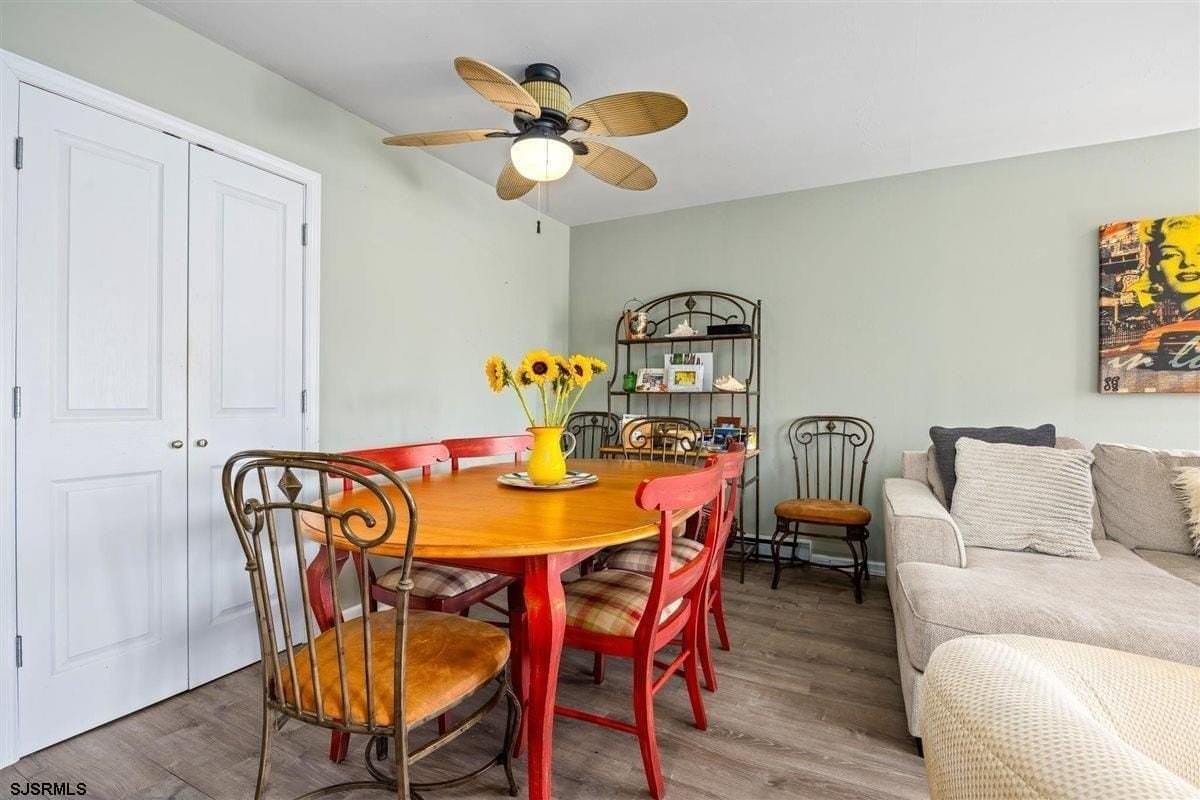 2707 Ventnor Ave - Photo 7 of 36