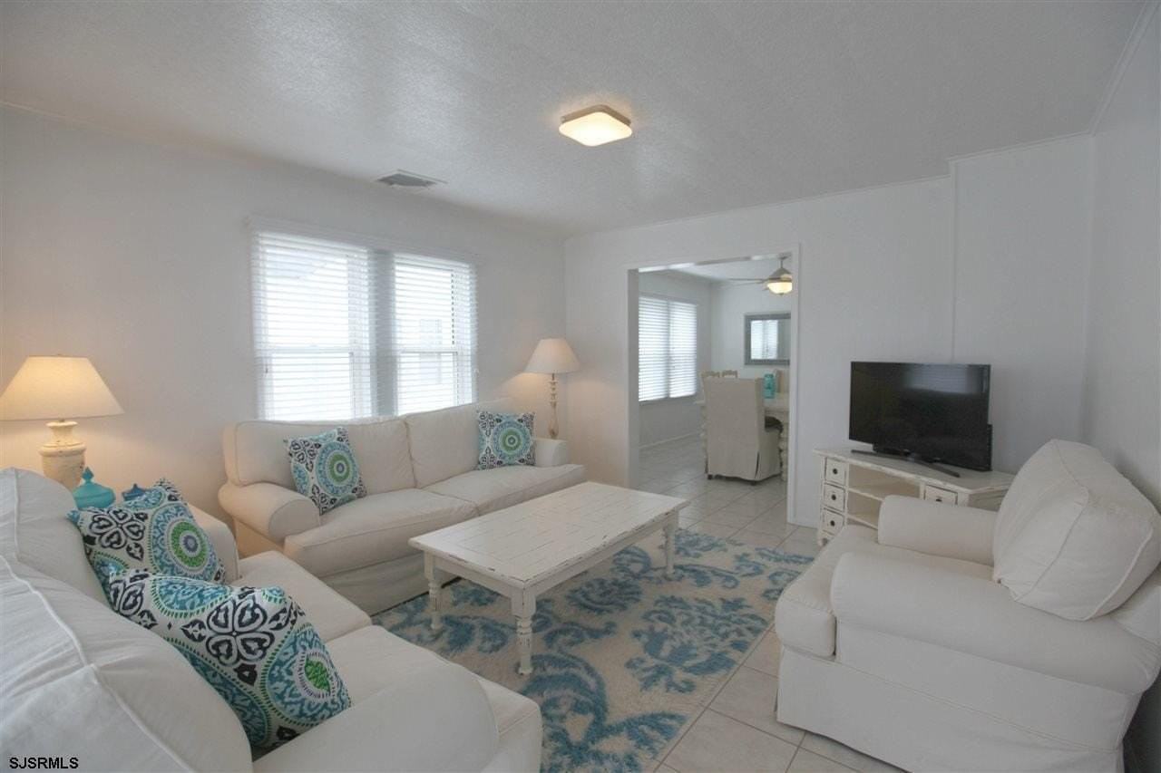 104 N 35th Ave - Photo 6 of 26