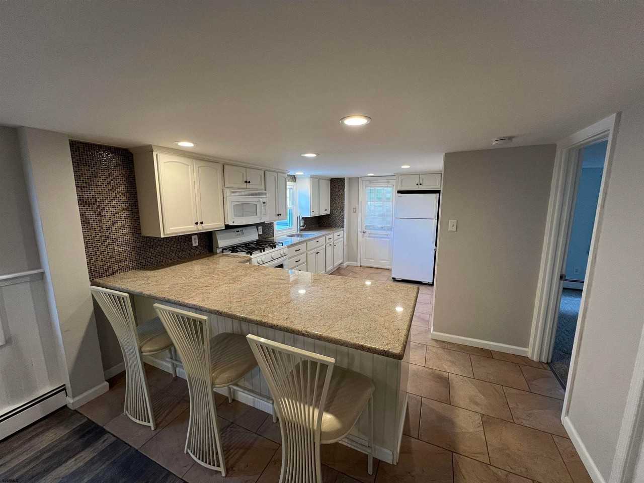 101 Atlantic Ave - Photo 3 of 21