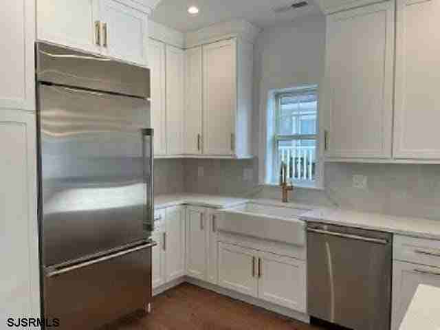 103 N Monroe Ave - Photo 3 of 33