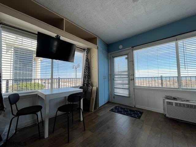 3501 Boardwalk - Photo 5 of 8