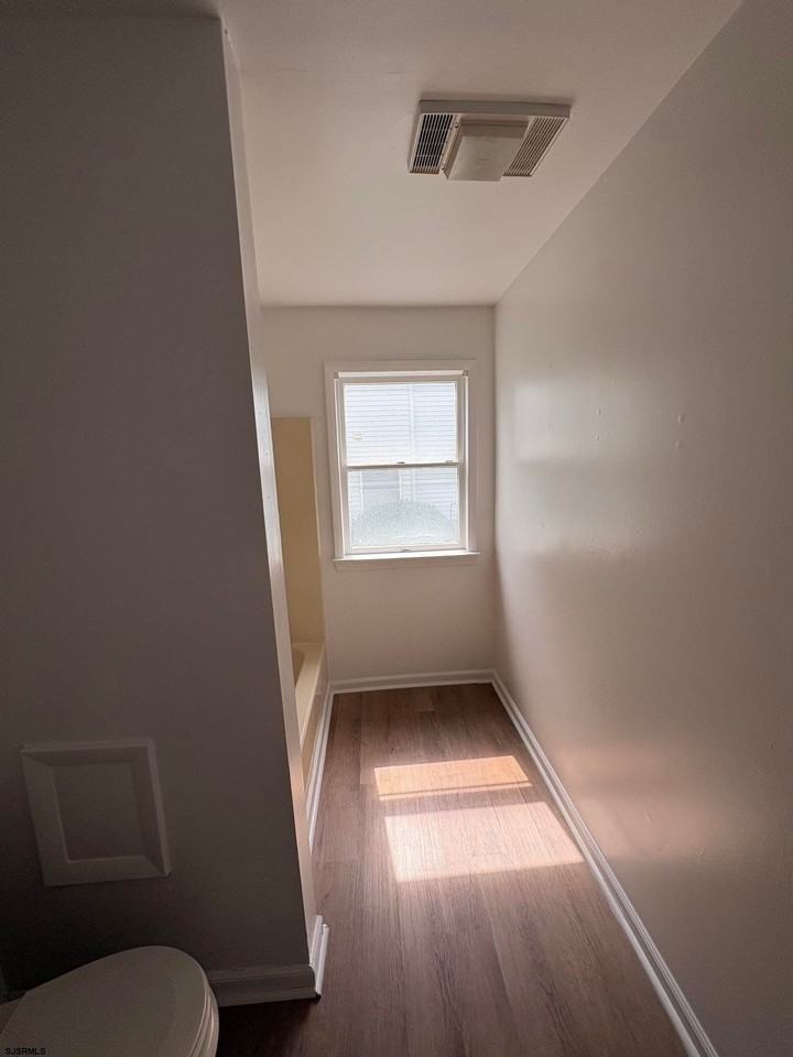 700 N Franklin Blvd - Photo 6 of 9