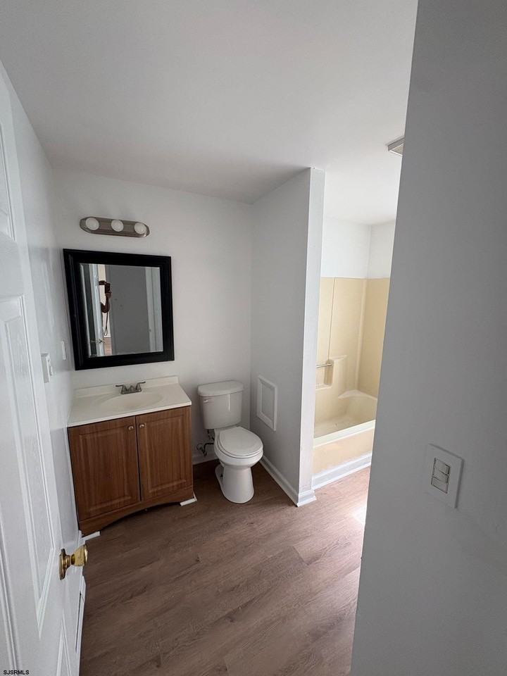 700 N Franklin Blvd - Photo 7 of 9