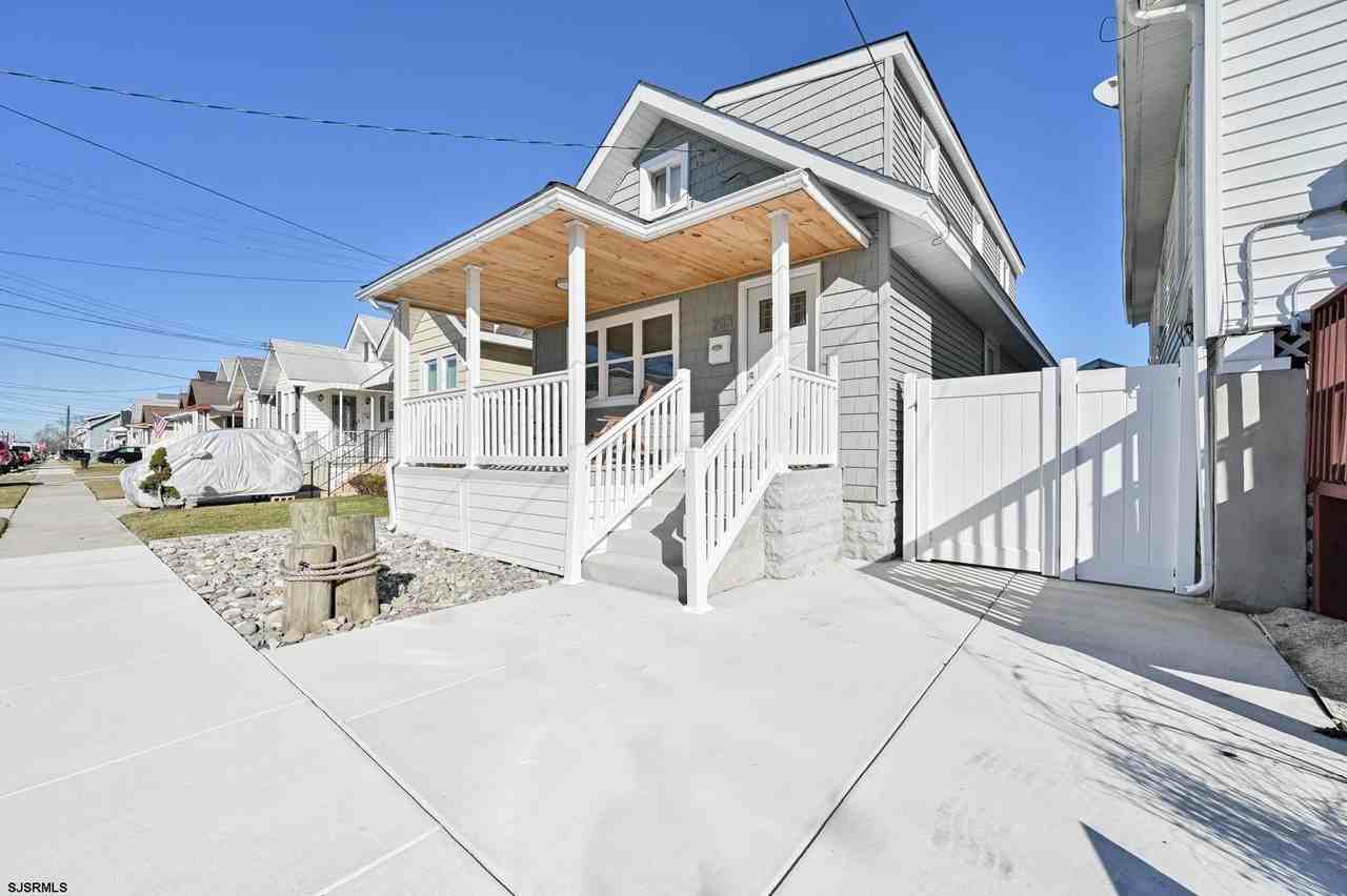 203 N Somerset Ave - Photo 3 of 44