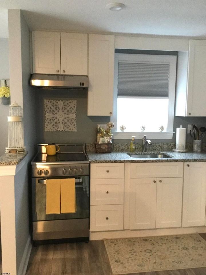 9103 Amherst Ave - Photo 2 of 13