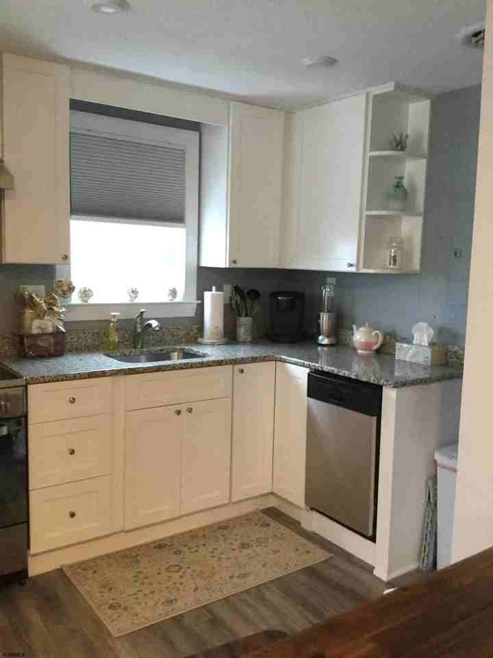 9103 Amherst Ave - Photo 4 of 13
