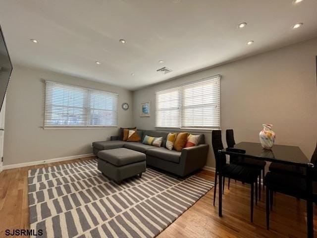9615 Winchester Ave - Photo 2 of 9