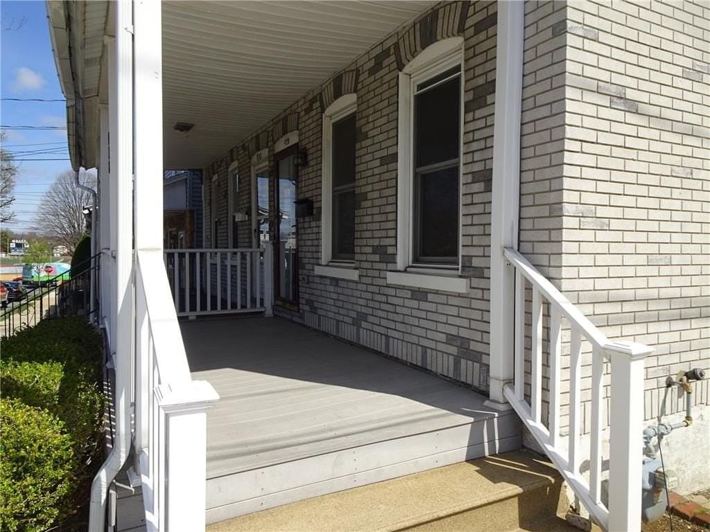 928 High St - Photo 2 of 19