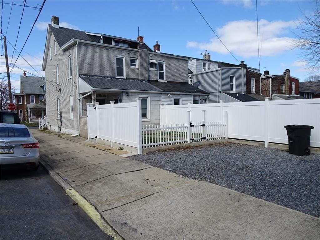 928 High St - Photo 3 of 19