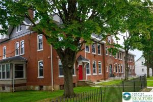 featured image of 1012 2nd St