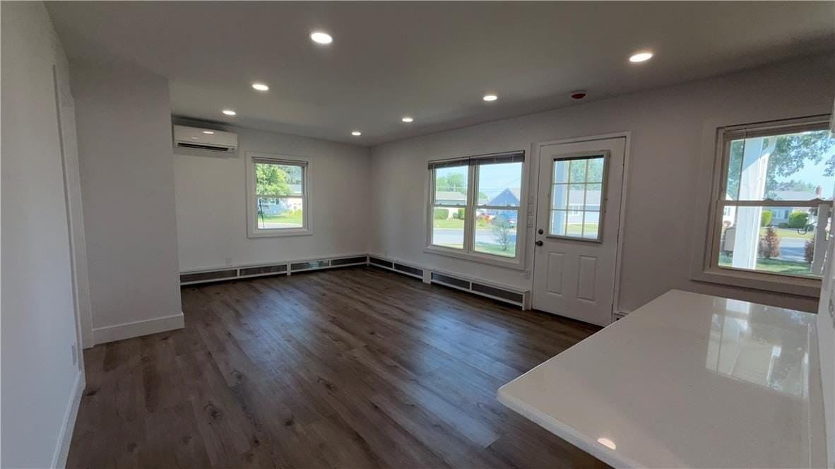 49 Seyfried Ave - Photo 4 of 50