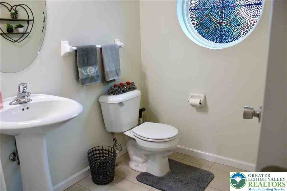 260 Snapdragon Way - Photo 7 of 17