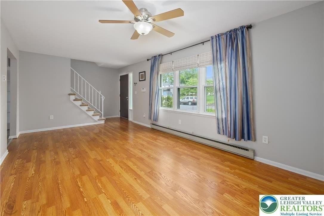 1527 Shipman St - Photo 4 of 20