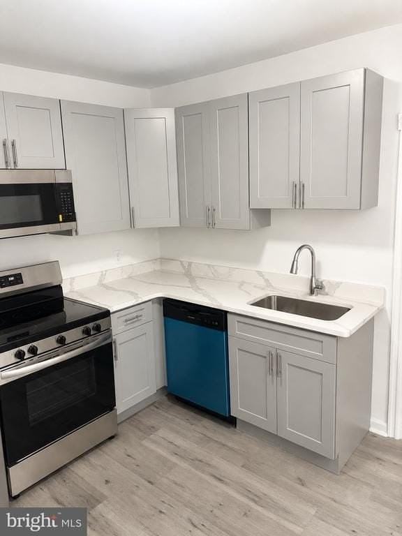519 S Jackson St - Photo 3 of 14