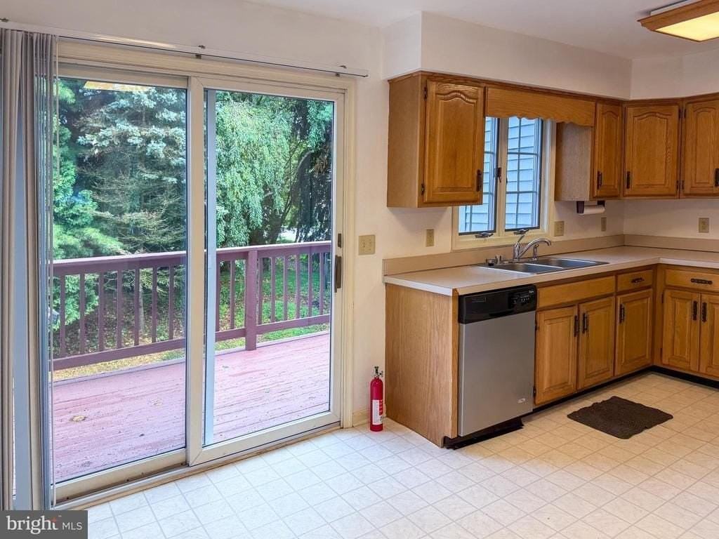 4732 Weatherhill Dr - Photo 6 of 28