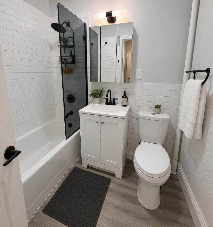 231 E 4th St #5C - Photo 4 of 4