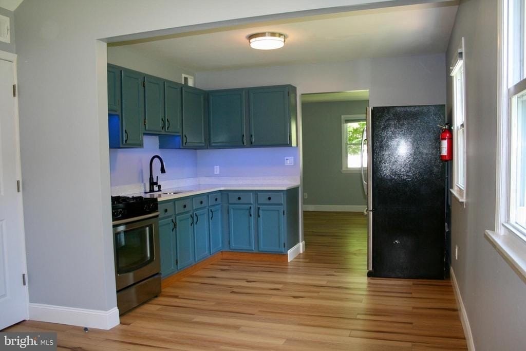 124 Stratford Ave - Photo 5 of 27