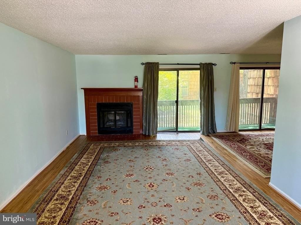 30 Hopkinson Ct - Photo 3 of 22