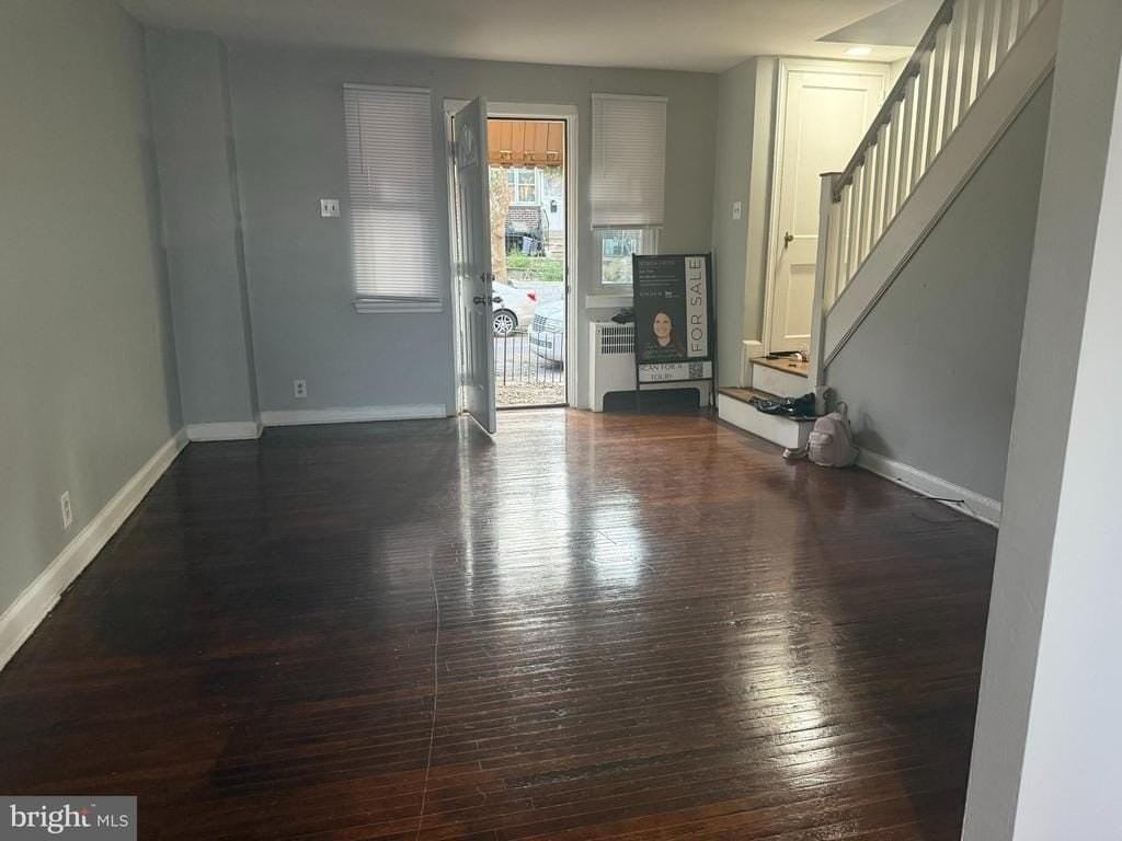 585 Snowden Rd - Photo 3 of 11
