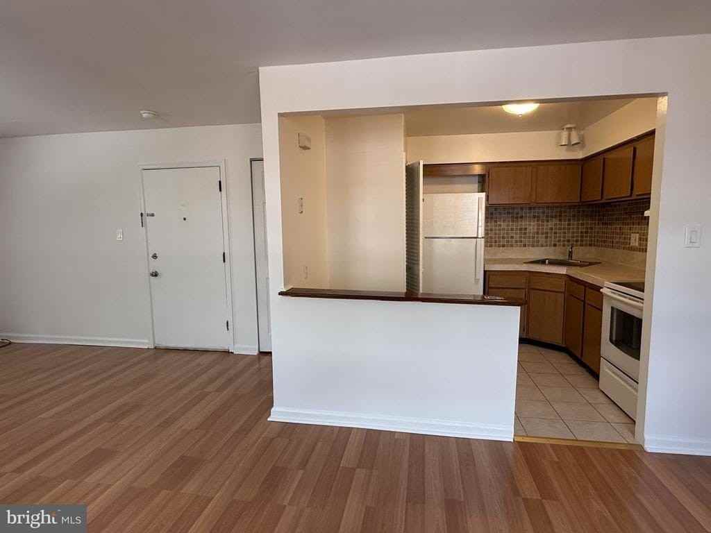 512 Stidman Dr - Photo 4 of 18