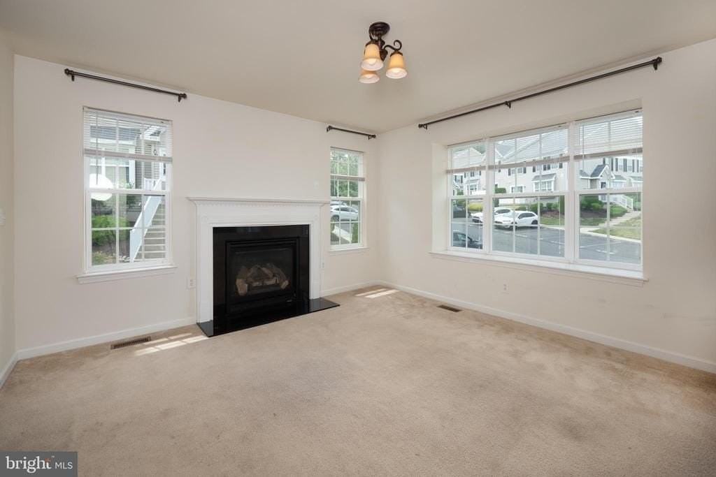 4165 Bunker Hill Dr N - Photo 6 of 25