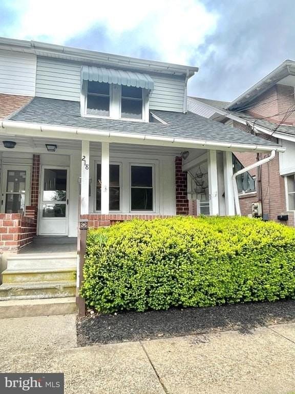 218 Green St - Photo 2 of 26