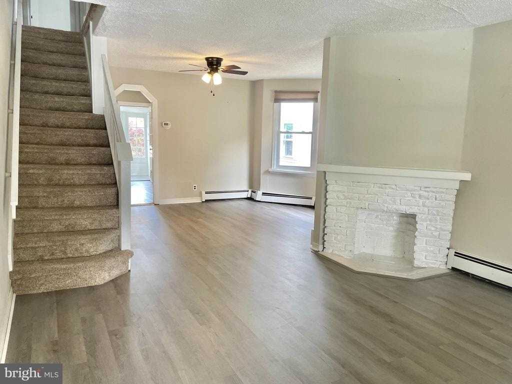 218 Green St - Photo 6 of 26