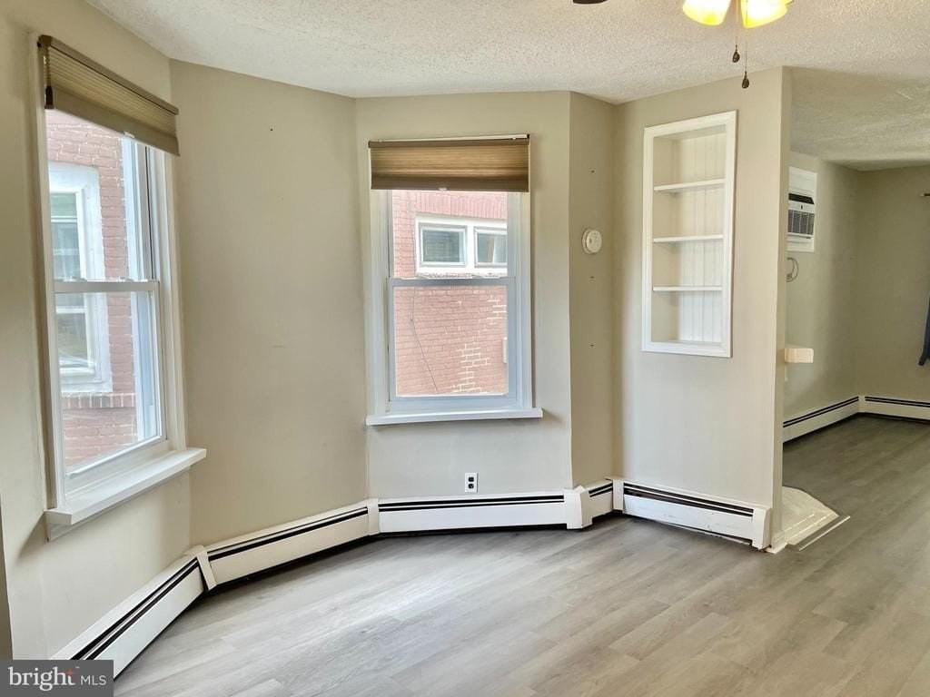 218 Green St - Photo 7 of 26