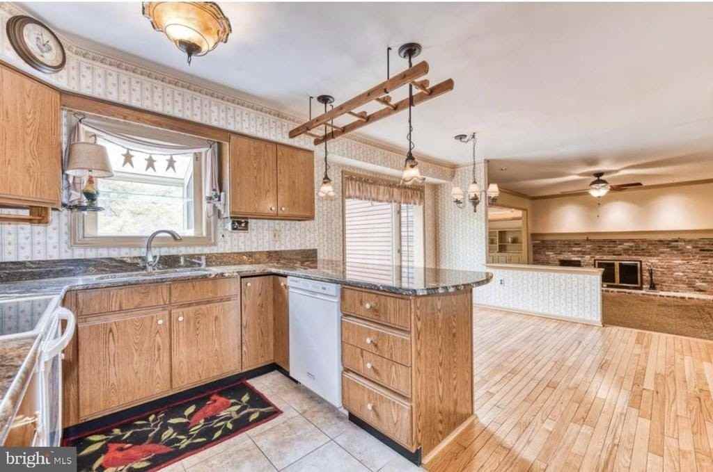 239 Musket Cir - Photo 2 of 11