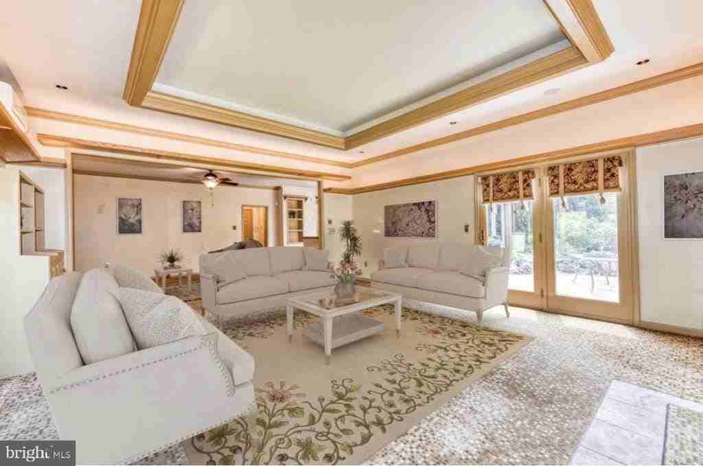 239 Musket Cir - Photo 4 of 11