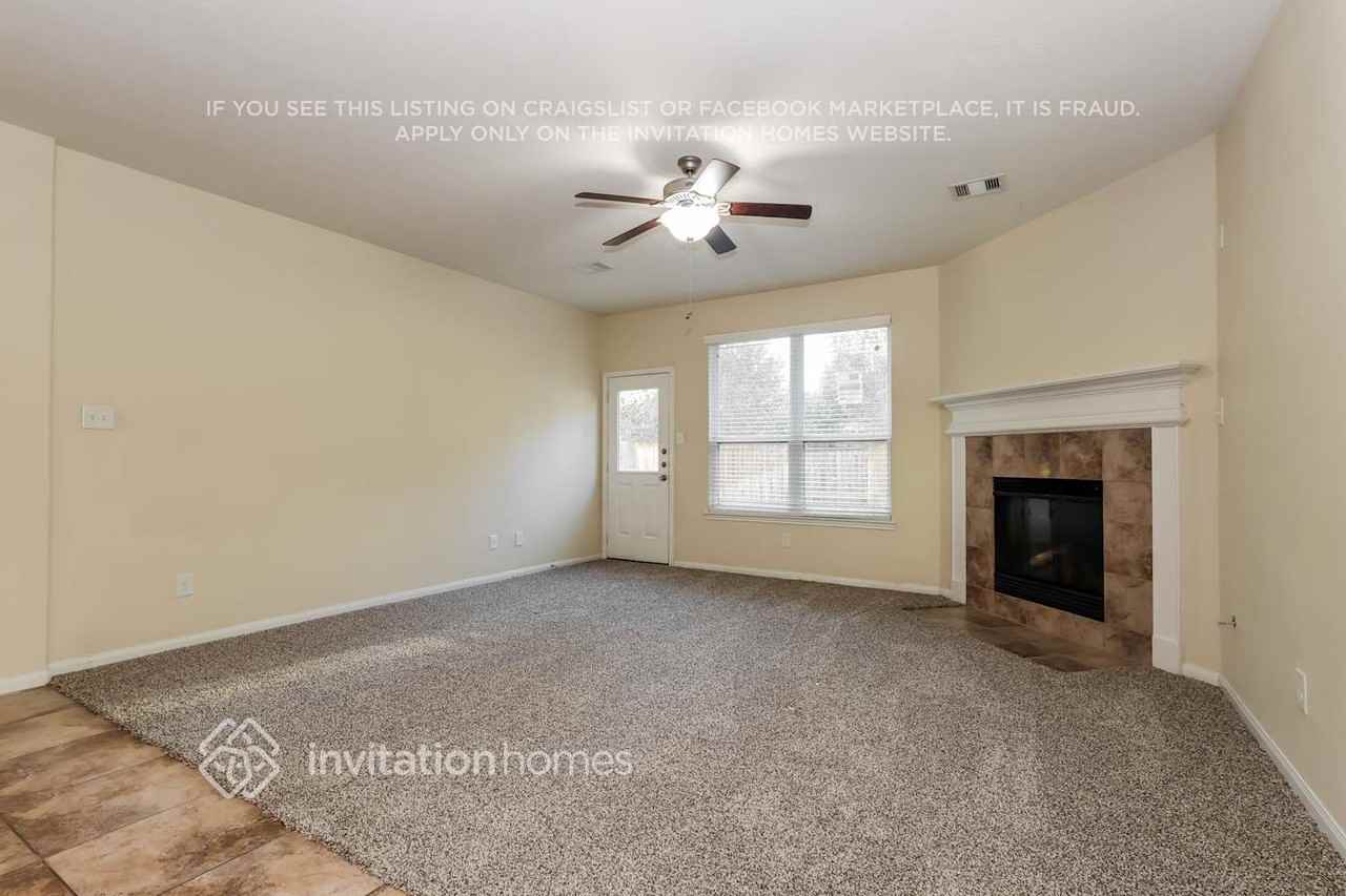 30631 Gardenia Trace Dr - Photo 5 of 18