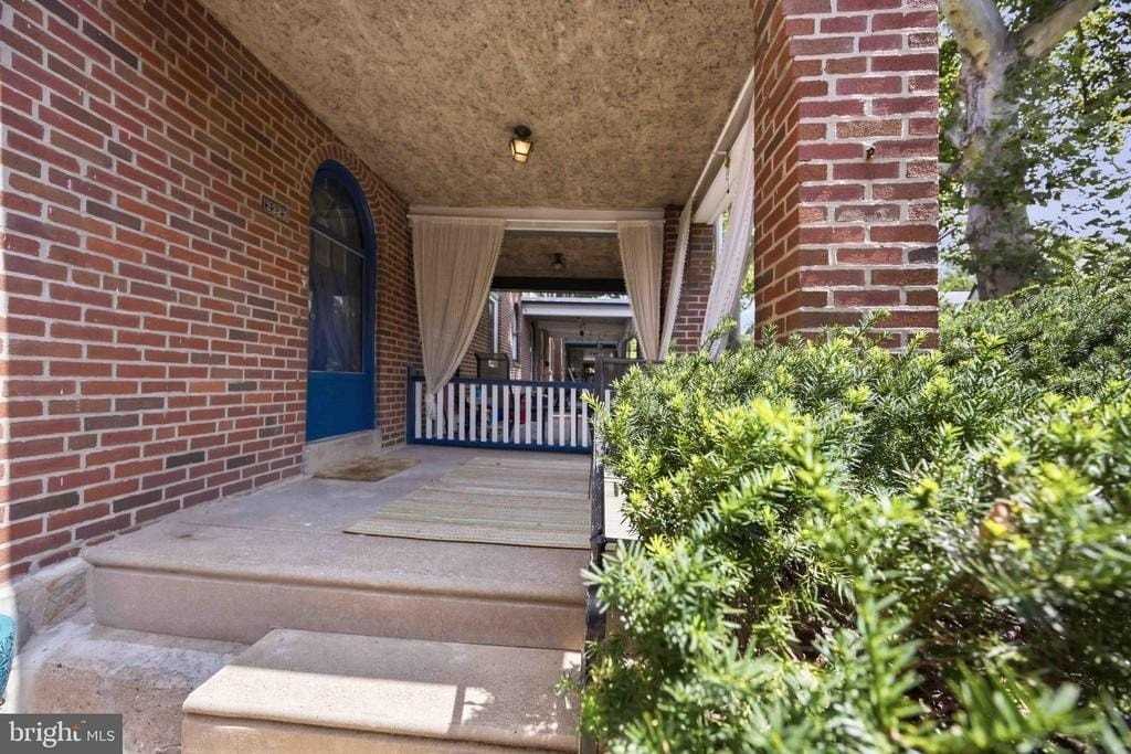 3323 Tilden St - Photo 7 of 36