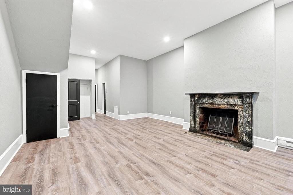 520 Spruce St - Photo 7 of 26