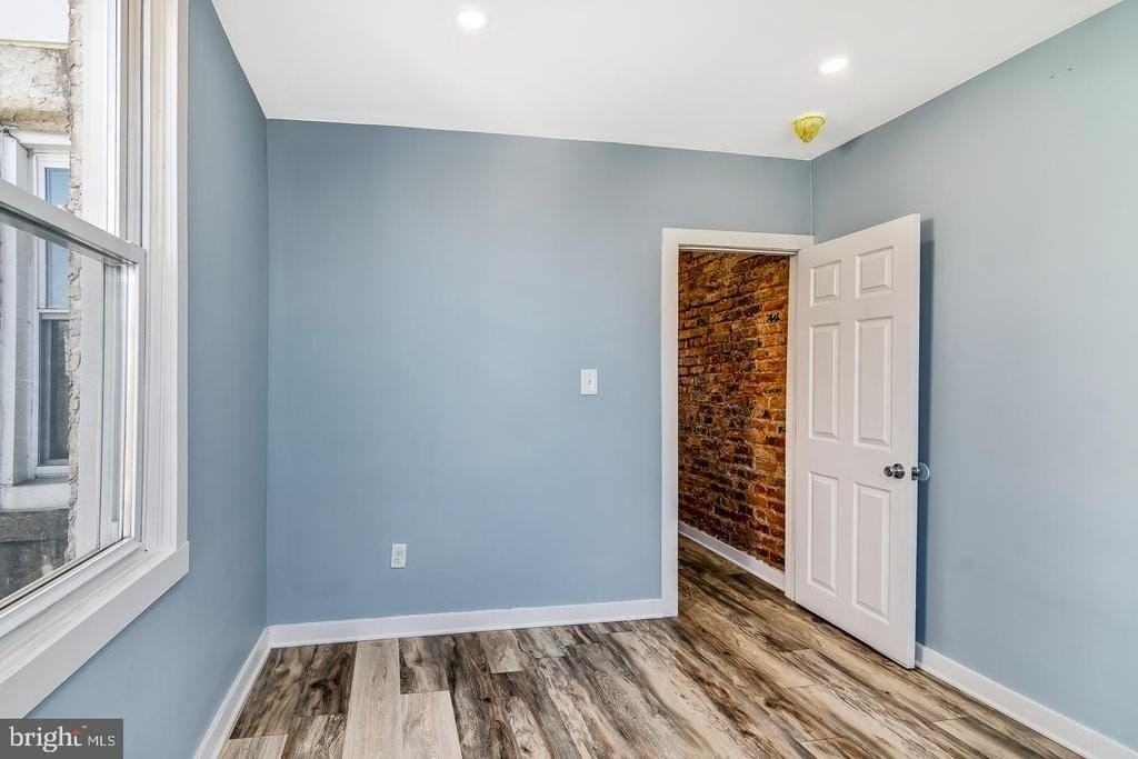 2420 S Lee St - Photo 6 of 26