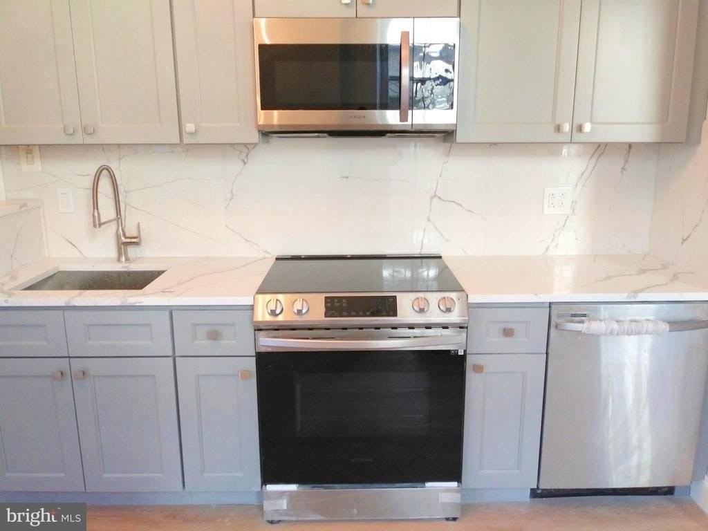317 N 33rd St - Photo 5 of 21
