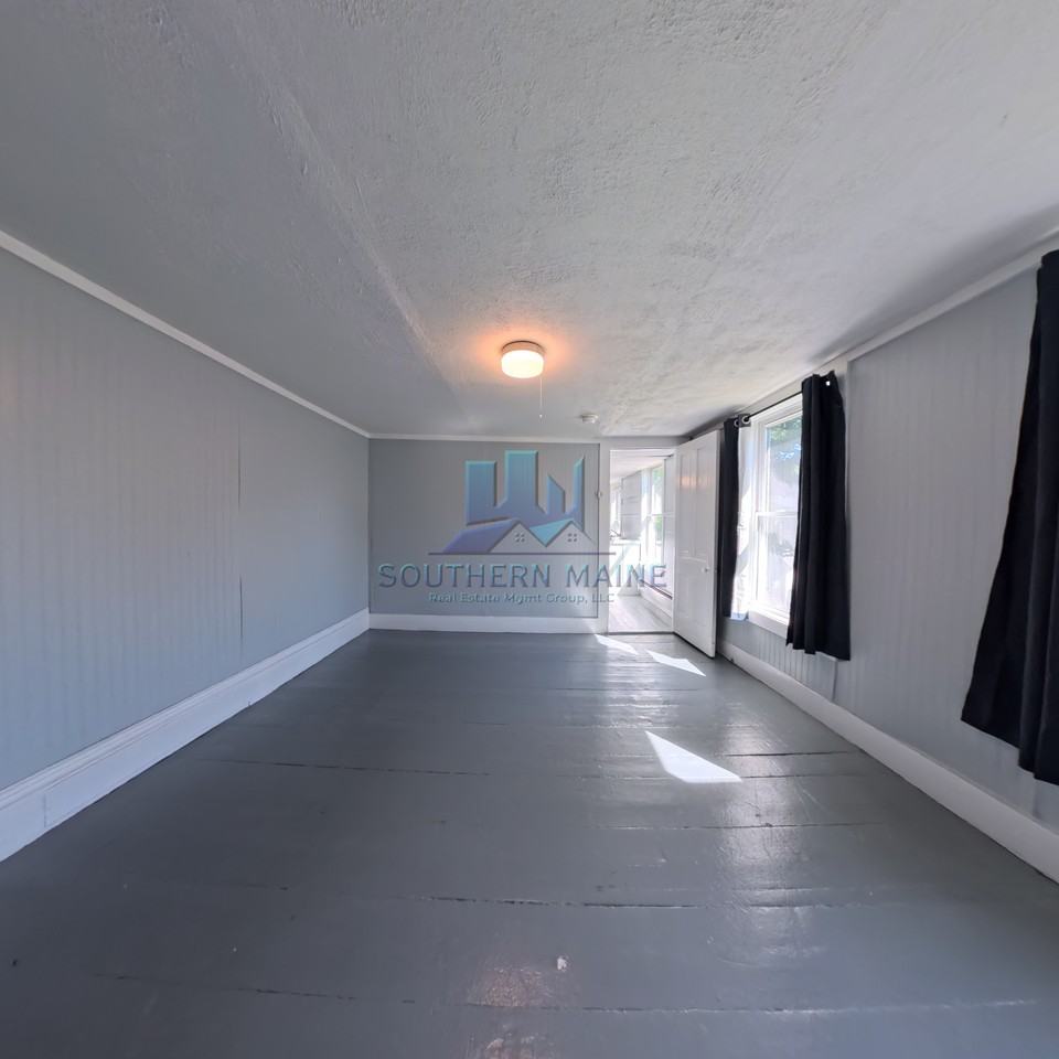 4 Glenwood Ave #D - Photo 6 of 18