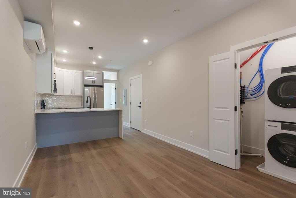 3849 Fairmount Ave - Photo 5 of 17