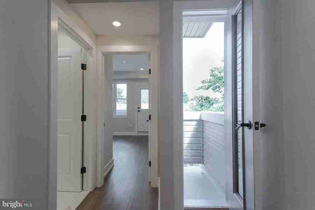 3849 Fairmount Ave - Photo 7 of 17