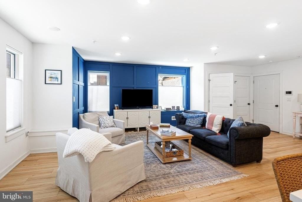 1206 N Orianna St - Photo 3 of 15
