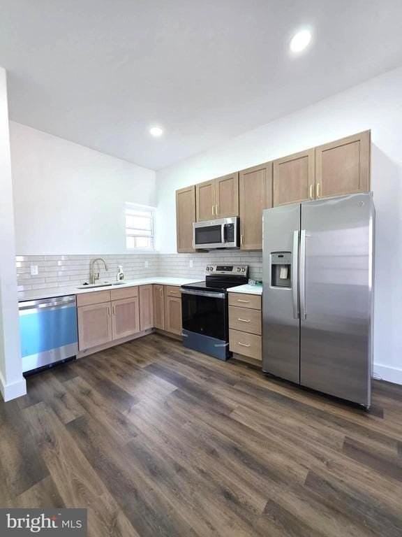 1520 S 22nd St - Photo 2 of 11